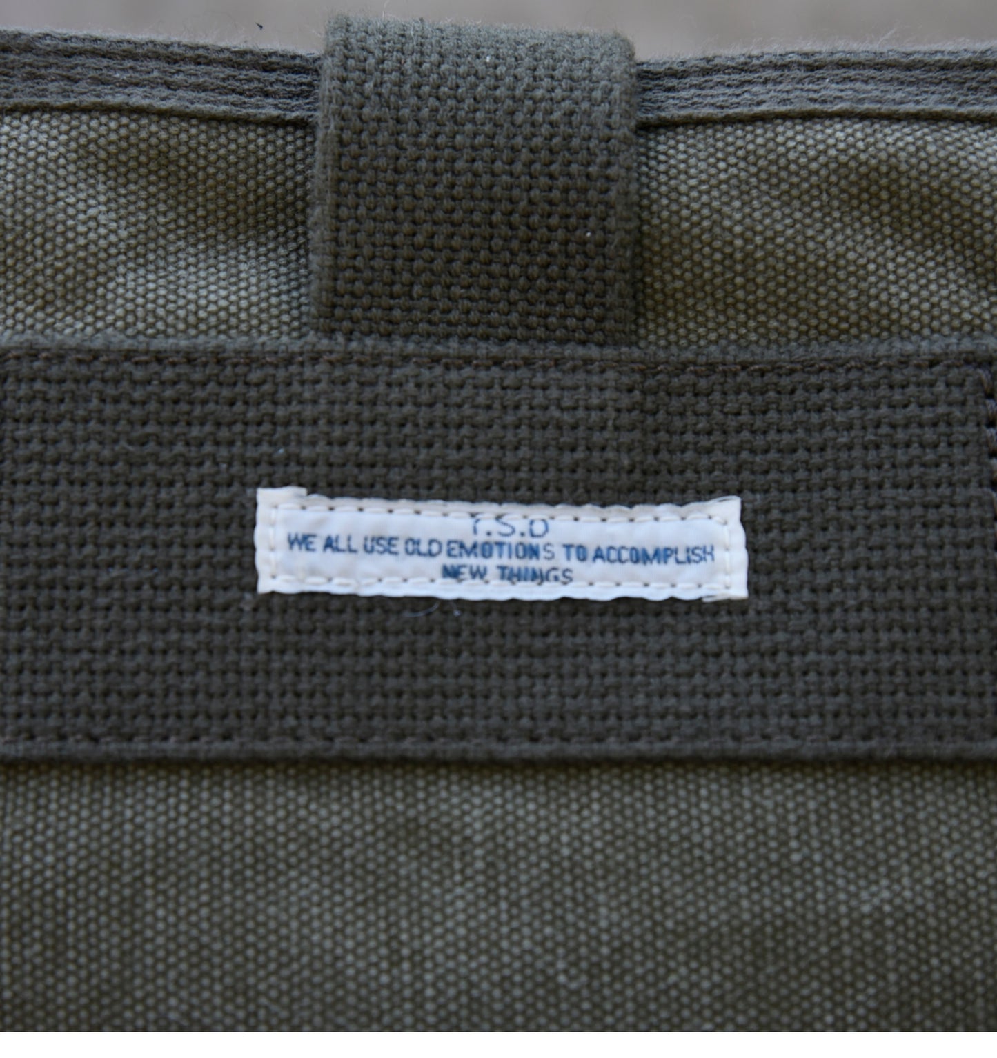 Heavy-Duty Washed Vintage Military Canvas Shoulder Crossbody Bag for Men and Women, Casual Bag with Retro Style
