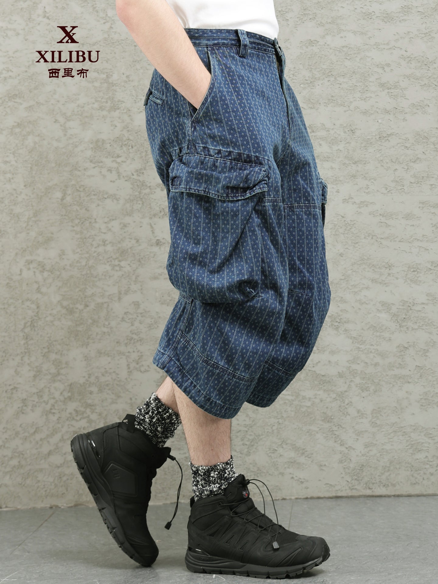 Blue Dyed Jacquard Loose Fit Scimitar Cropped Pants Japanese Retro Style with Large Pockets Casual Mid-Length Shorts