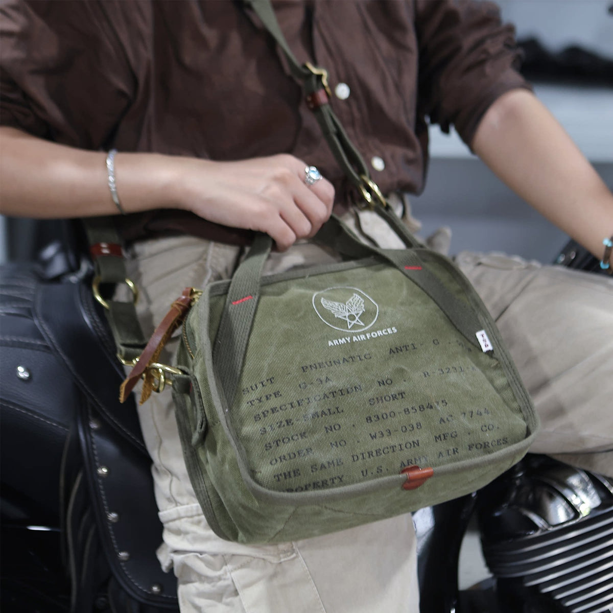 Heavyweight Canvas Pilot Crossbody Bag – Military Green | Yamalinclothes