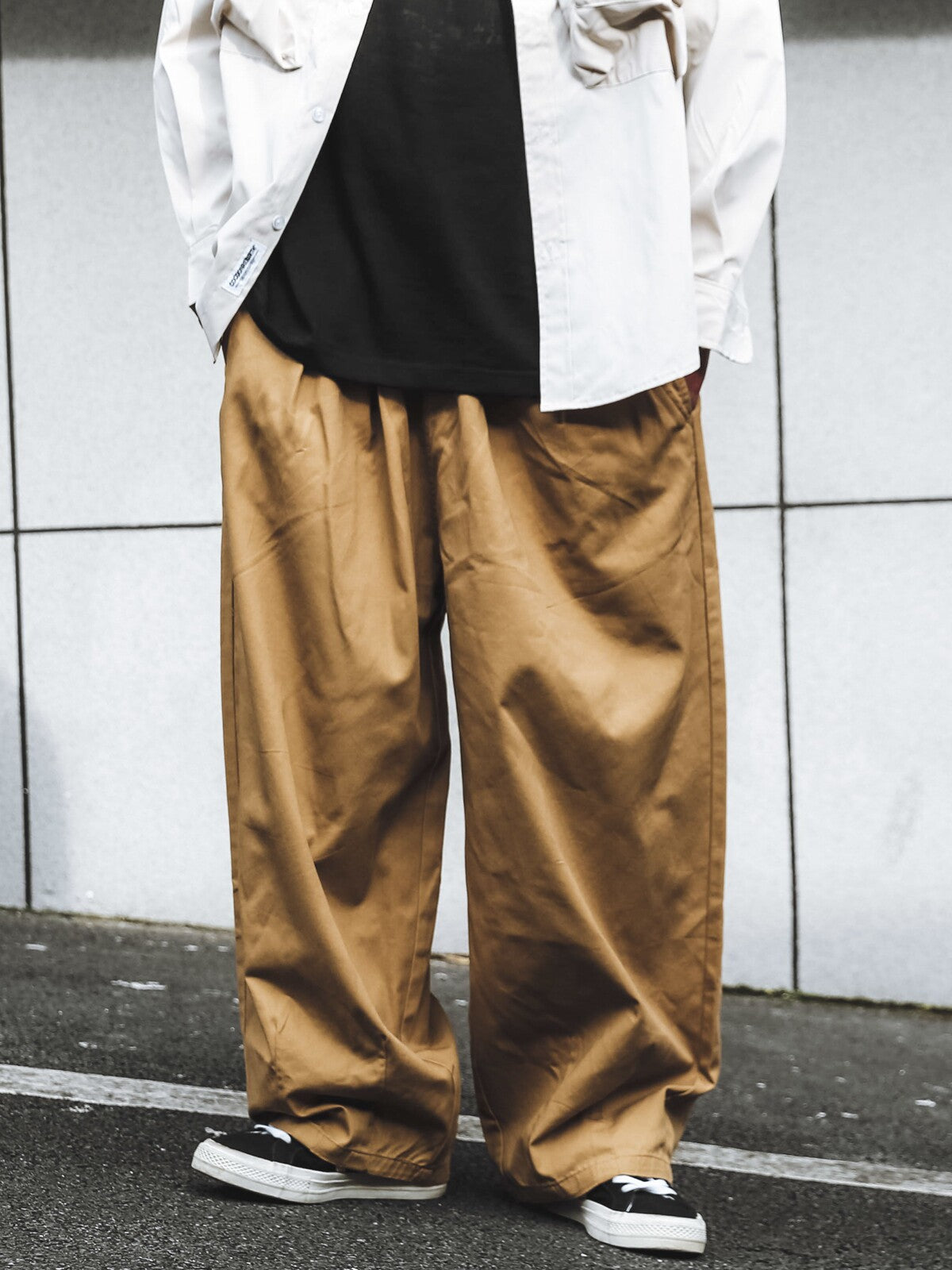 Cotton Wide-Leg Pants – Pleated Front & Elastic Waist