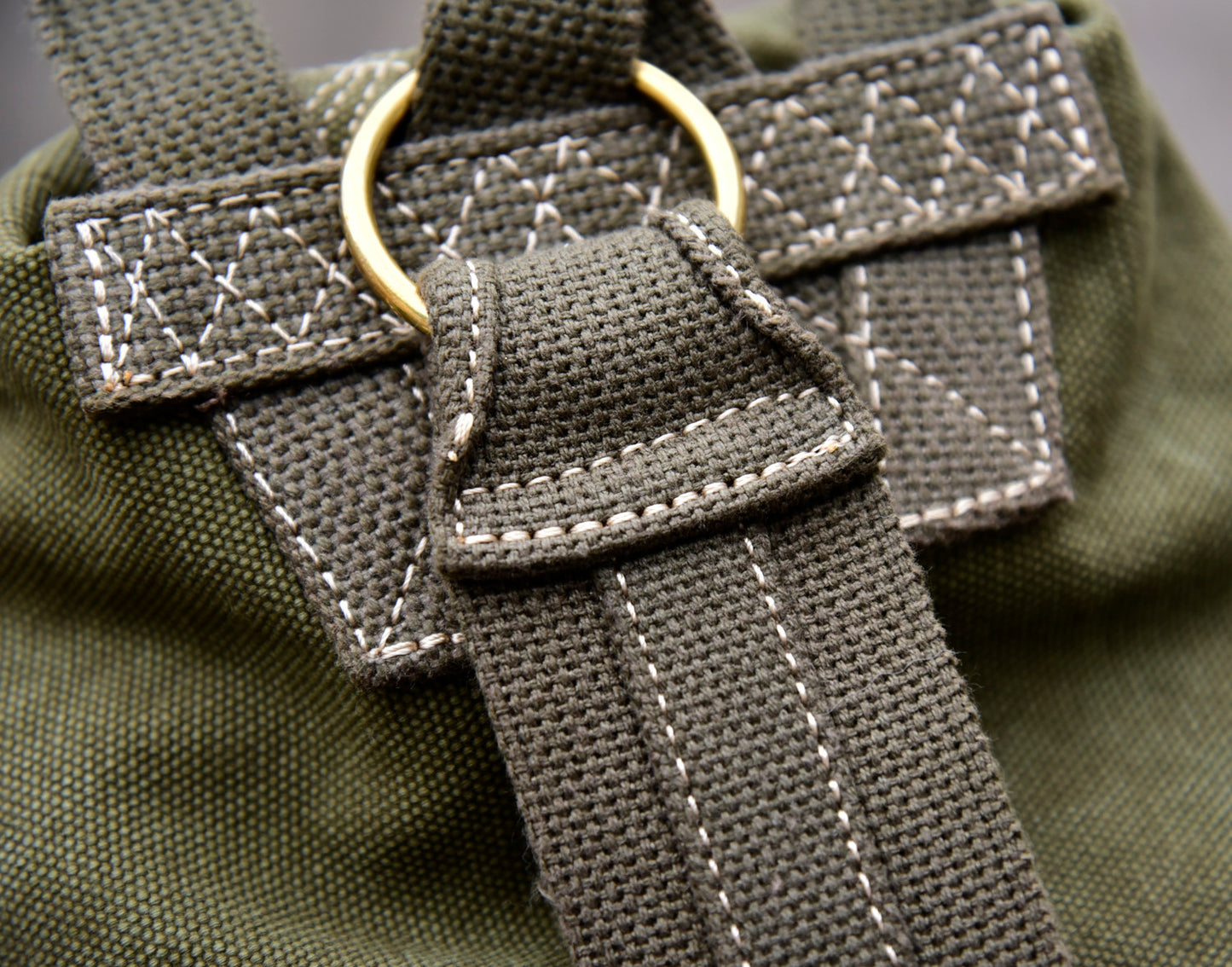 حقيبة كتف واحدة قماش سميك صناعة ثقيلة للرجال، حقيبة كروس عتيقة، حقيبة كاجوال، حقيبة صدر بنمط عسكري 8453