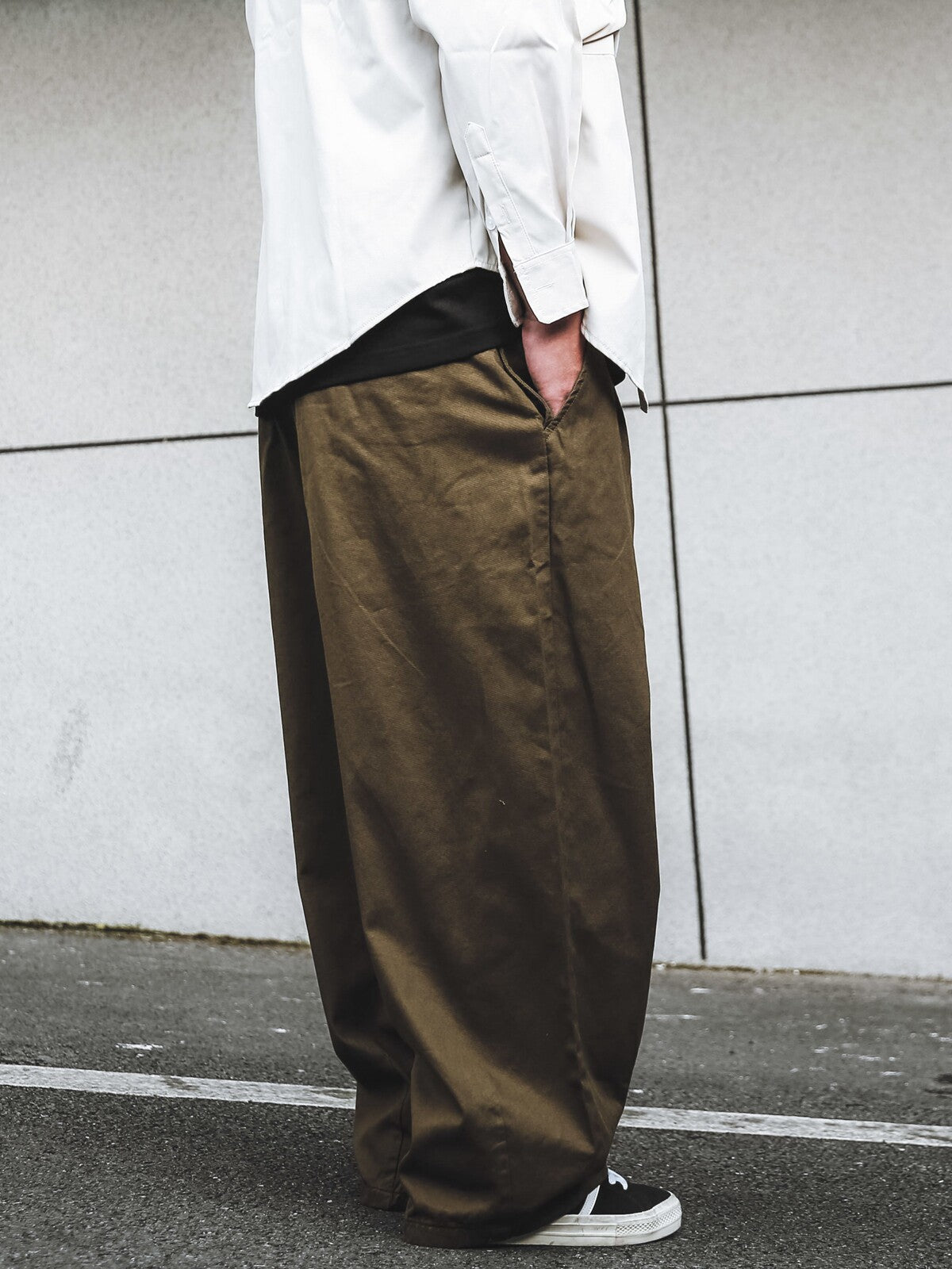 Cotton Wide-Leg Pants – Pleated Front & Elastic Waist