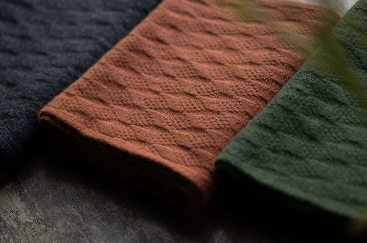 The cover is a flower 100% cashmere diamond vintage jacquard skin-friendly soft scarf