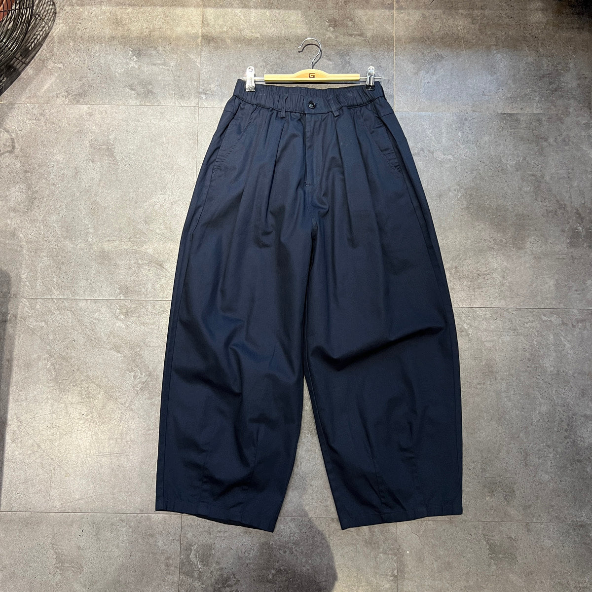 Cotton-Blend Wide-Leg Pants – Pleats & Elastic Waist