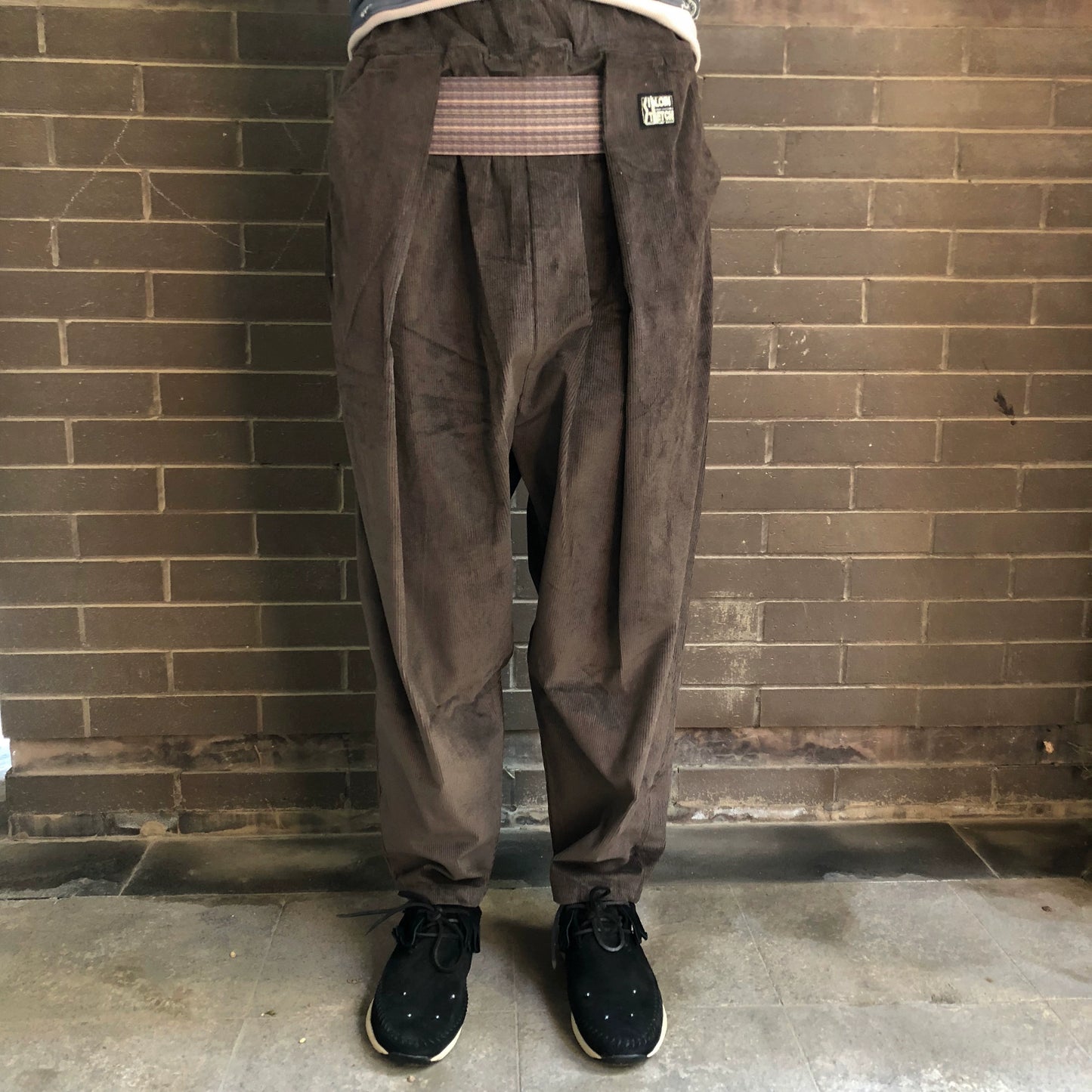 Corduroy loose fit Elastic waistband Casual tapered cargo trousers