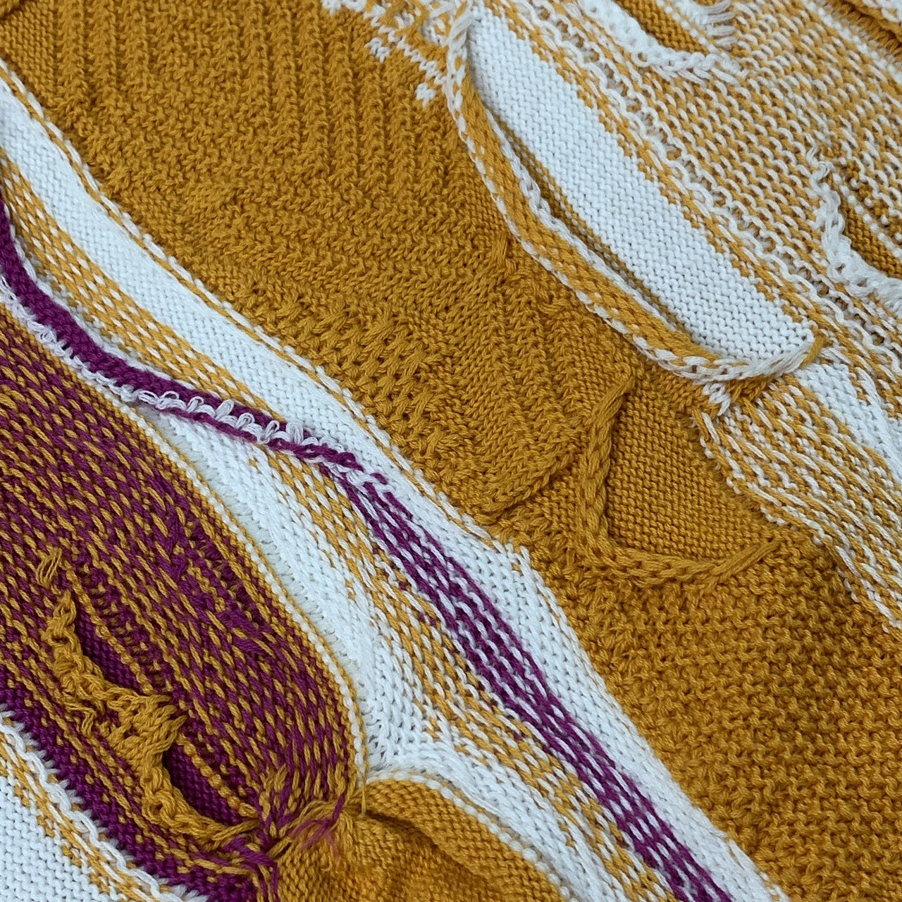 Bitter Melon Jacquard Sweater – Vintage Wave-Contrast Knit, Unisex