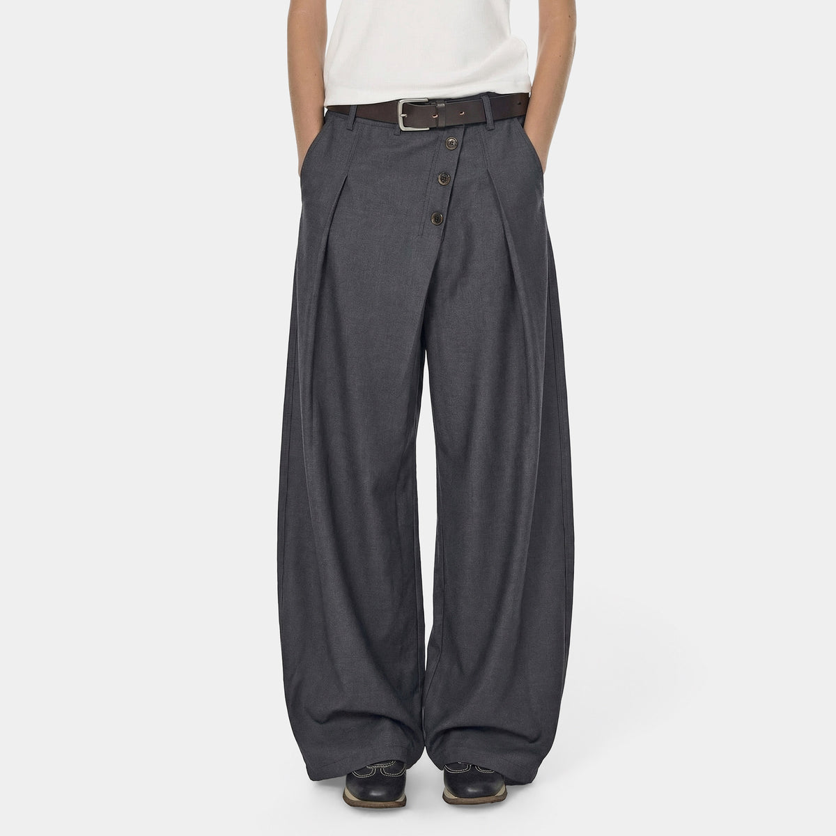 Wide-Leg Trousers – Diagonal Buttons & Deep Pleats