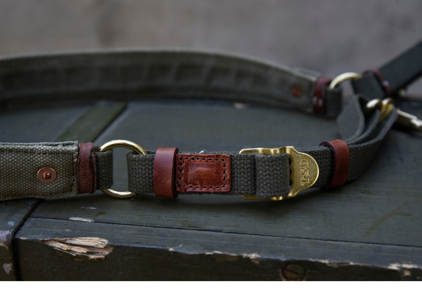 Heavy-Duty Washed Vintage Military Canvas Shoulder Crossbody Bag for Men and Women, Casual Bag with Retro Style