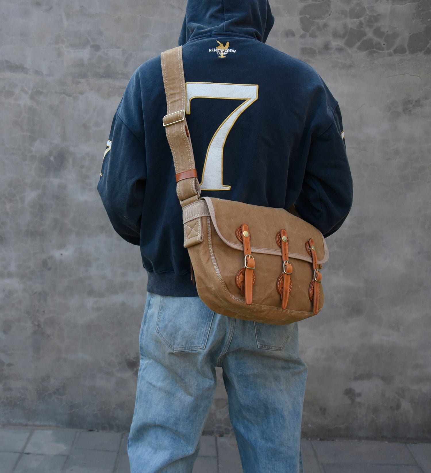 Heavy-Duty Washed Vintage Canvas with Top Layer Cowhide Single Shoulder Crossbody Bag Travel Bag Cycling Bag Large Three Yuan Bag