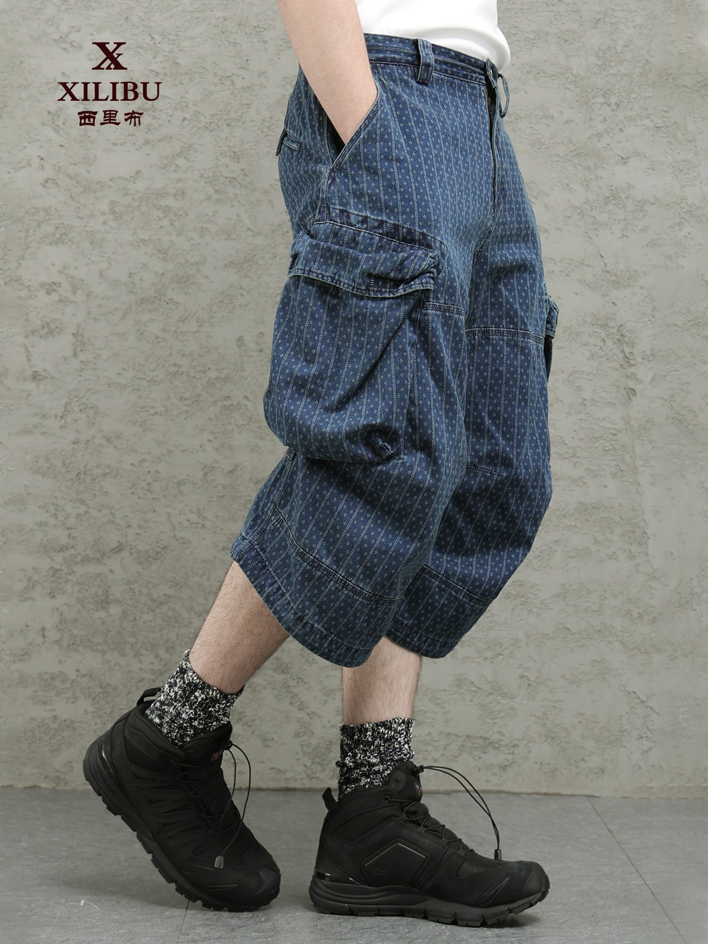 Blue Dyed Jacquard Loose Fit Scimitar Cropped Pants Japanese Retro Style with Large Pockets Casual Mid-Length Shorts