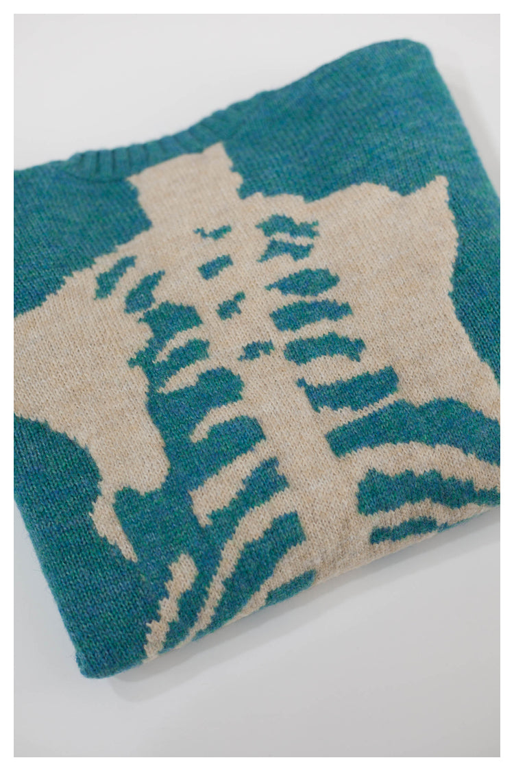 Japanese-style retro autumn and winter thick smiley face sweater round neck sweater