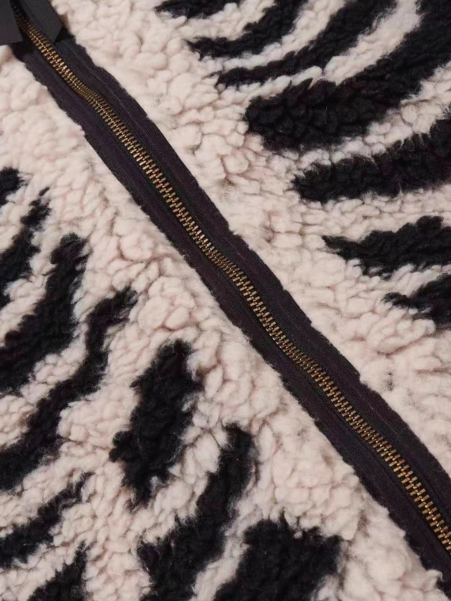 Reversible Lamb-Wool & Fleece Half-Turtleneck Jacket – KAPITAL 25AW (Unisex)