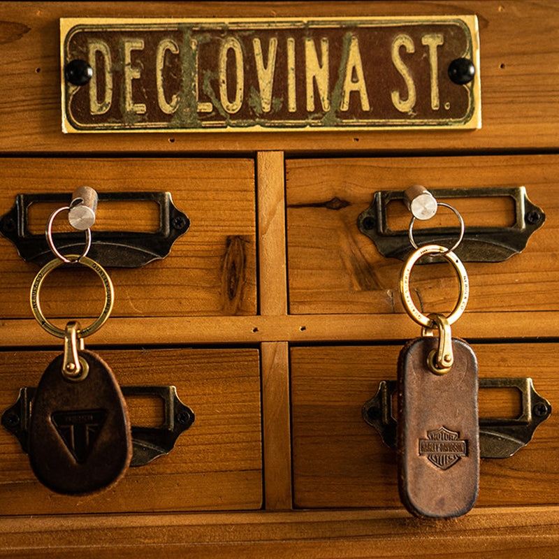 Vintage Distressed Leather Motorcycle Keychain – Custom Key Fob – Japanese vintage | yamalin clothes | Yamalinclothes