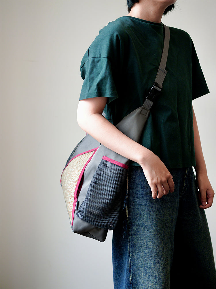 Original 2024 New Fashion Mountain Style Single Shoulder Bag Unisex Large Capacity Fashion Crossbody Bag