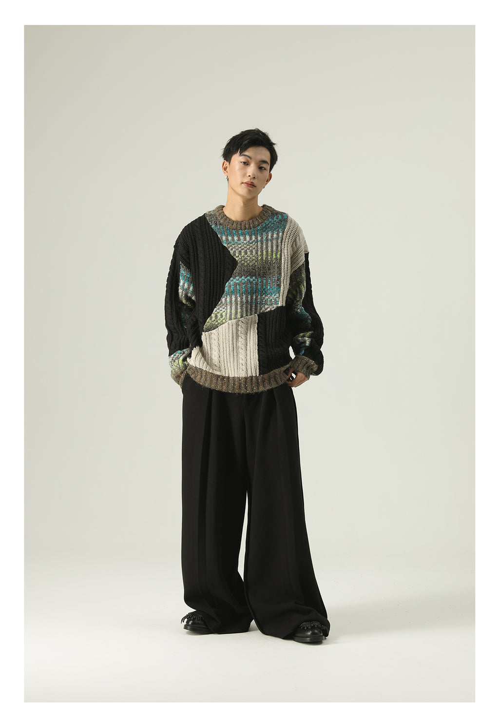 Heavy-weight twisted patchwork gradient back collar camel wool sweater