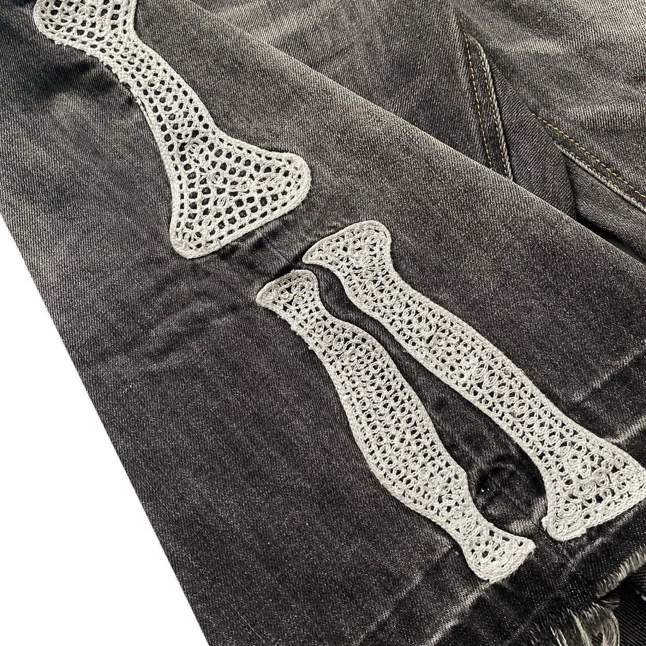 Loose Embroidered Bone Distressed Denim Shorts – Washed Unisex Oversized Streetwear