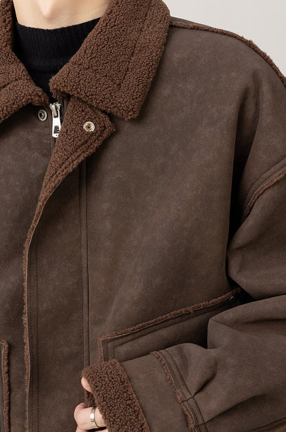 Fleece-Collar Jacket – Riveted Pockets & Boxy Fit