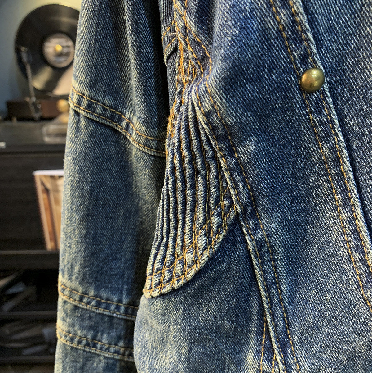 American Utility Stand-Collar Zipper Denim Jacket – Vintage Oversized Men’s Trucker Coat