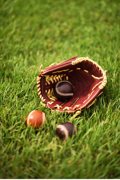 Handmade Vegetable-Tanned Cowhide Baseball – Artisan Leather Collectible