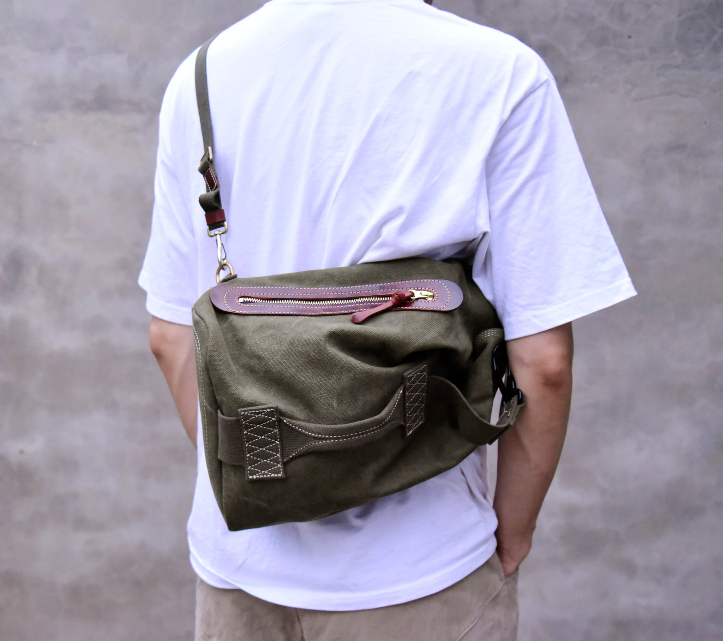 حقيبة كتف واحدة قماش سميك صناعة ثقيلة للرجال، حقيبة كروس عتيقة، حقيبة كاجوال، حقيبة صدر بنمط عسكري 8453