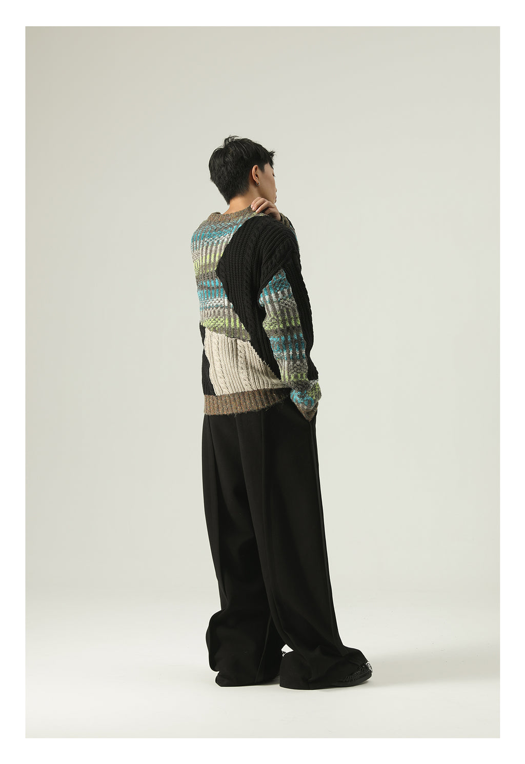 Heavy-weight twisted patchwork gradient back collar camel wool sweater