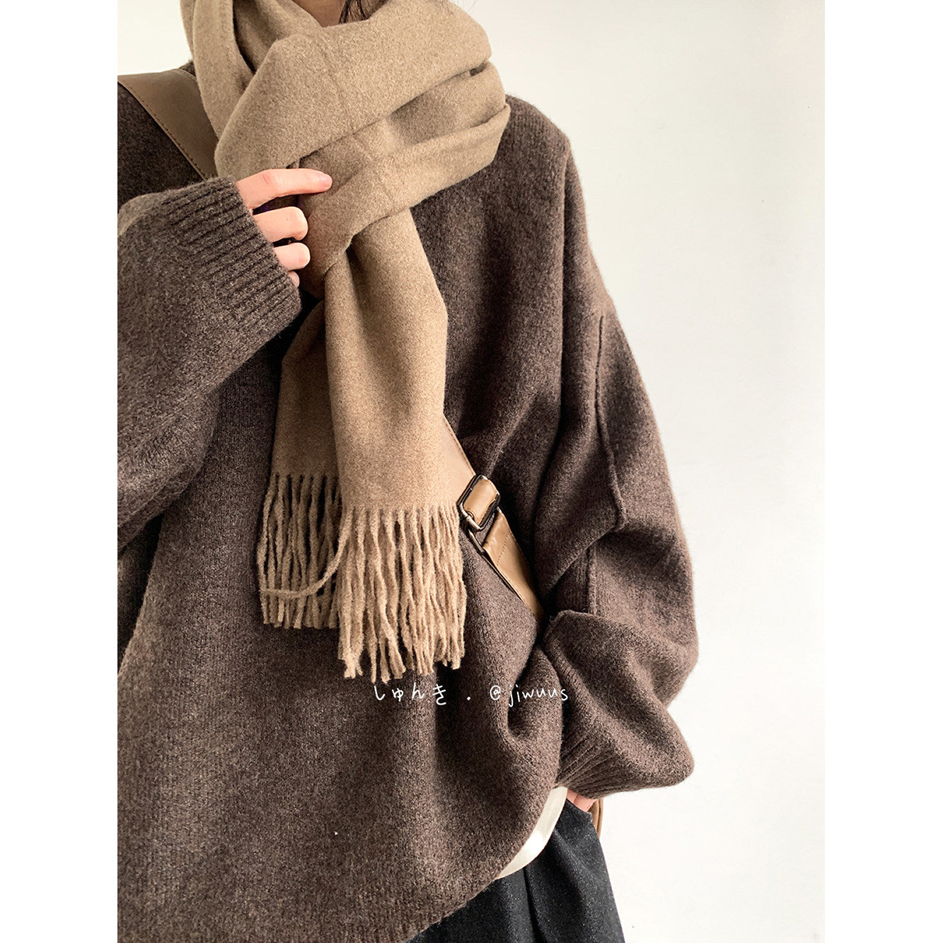 Japanese Vintage Knit Sweater – Unisex Collegiate Maillard