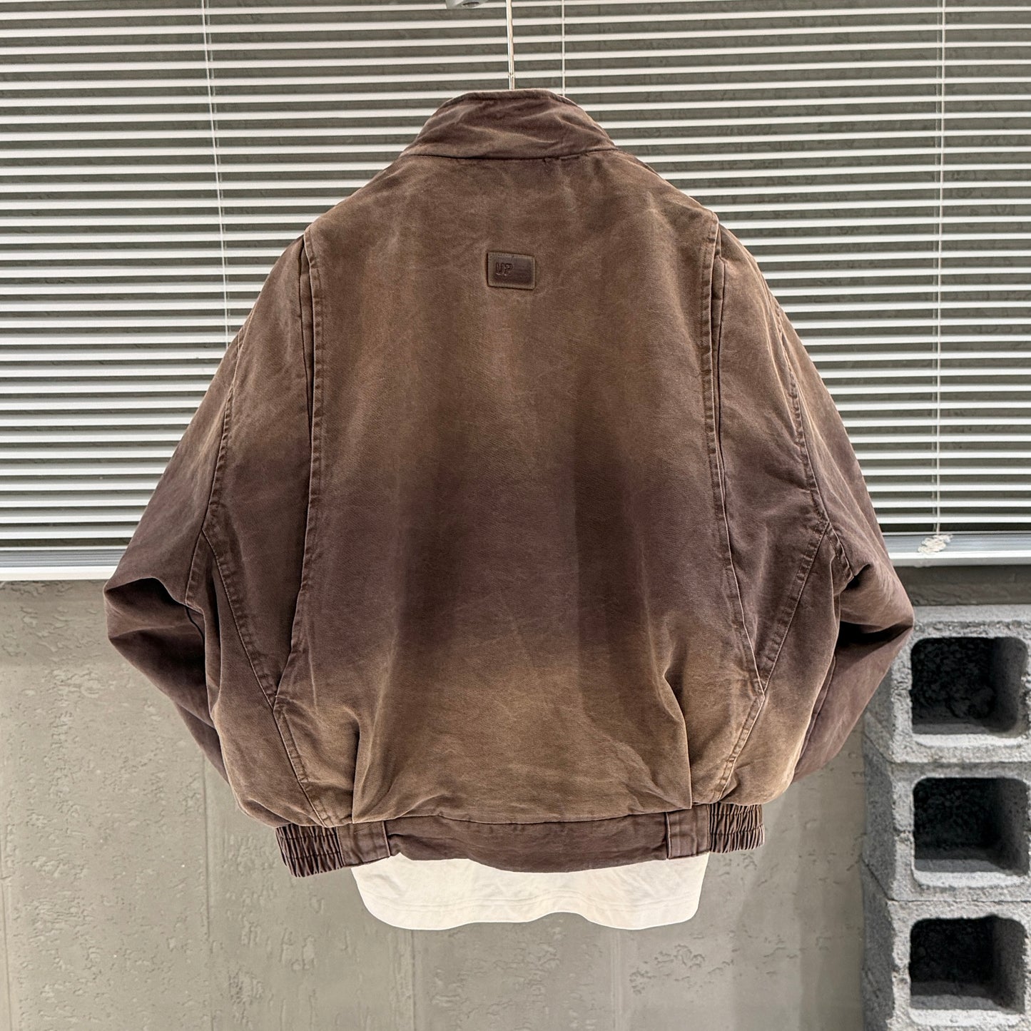 American Vintage Washed Distressed Denim Stand-Collar Jacket – Oversized Unisex