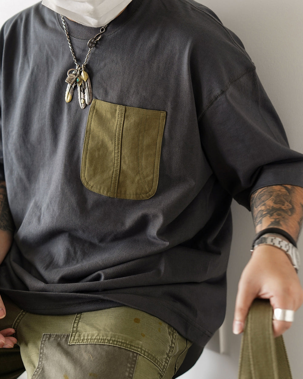 Japanese Workwear Military Pocket Tee – Unisex Loose Short Sleeve T-Shirt