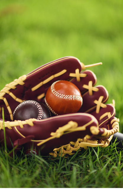 Handmade Vegetable-Tanned Cowhide Baseball – Artisan Leather Collectible
