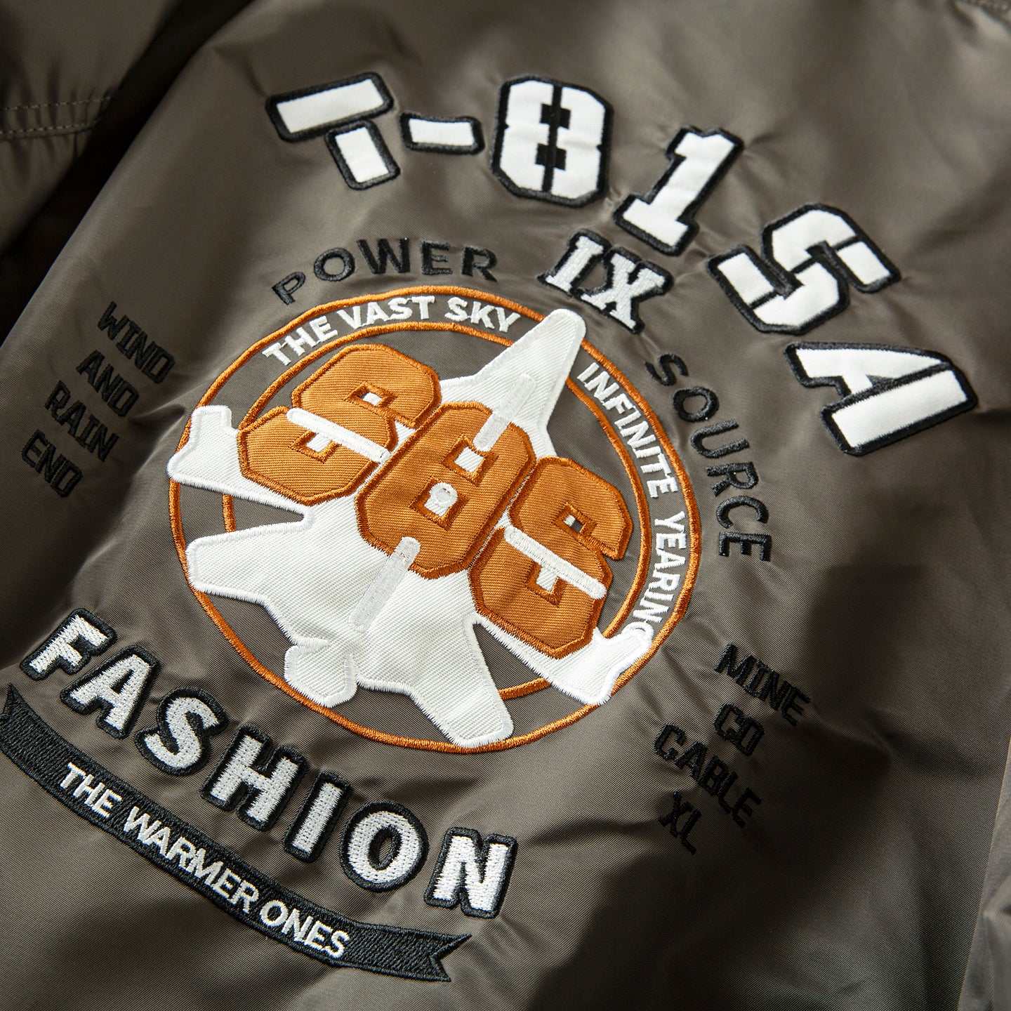 Men’s Heavy Embroidery Baseball-Collar Flight Jacket – Rugged Retro Casual for Fall