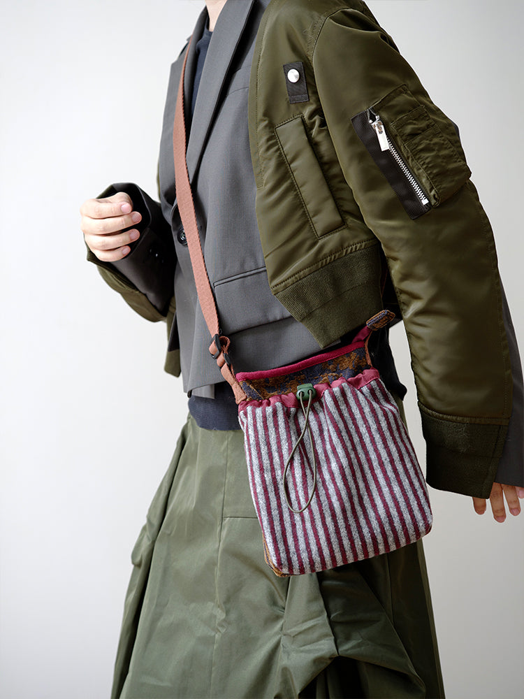 Original 2024 Autumn Winter New Wool Lightweight Crossbody Phone Bag Retro Niche Mini Bag