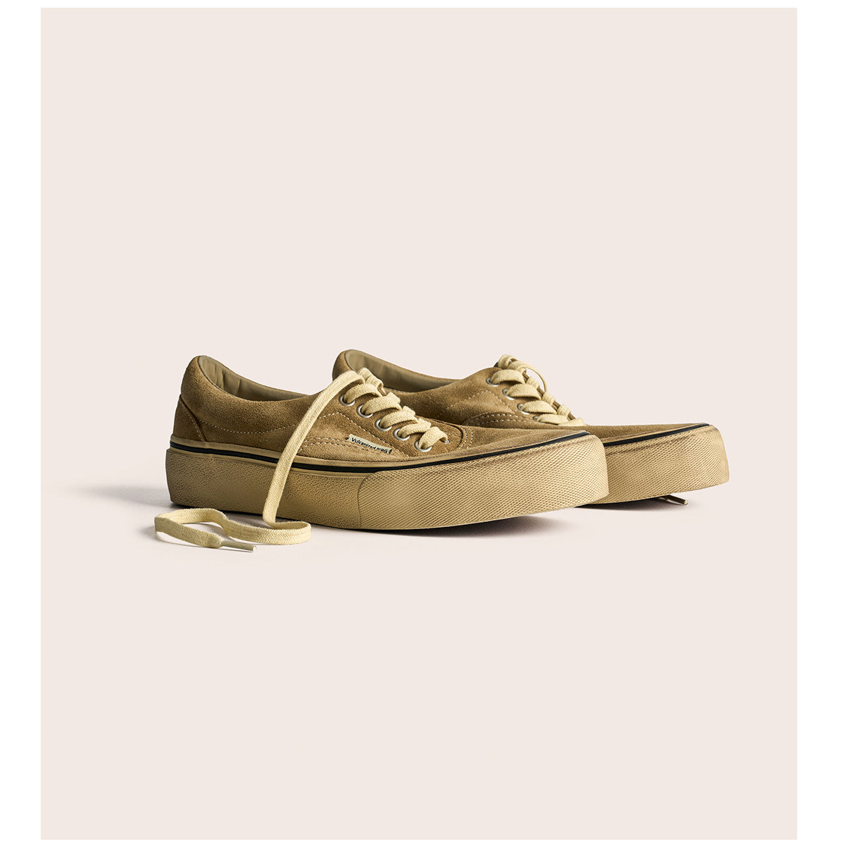 suede low-top canvas shoes Thick-soled vulcanized shoes Retro Japanese trendy men's and women's crestboard shoes 2025