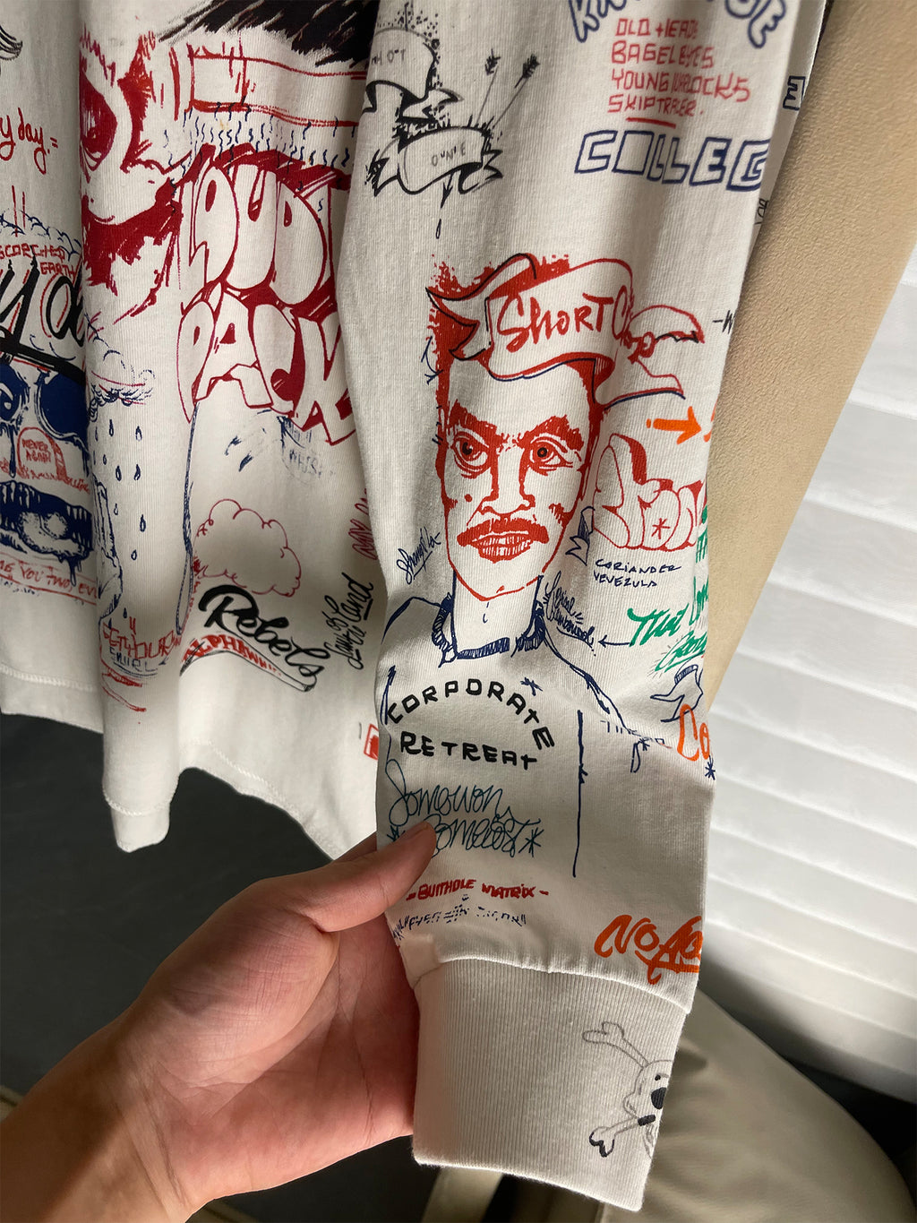 Quan Zhilong “Saint Michael” Rhinestone Graffiti Long-Sleeve Tee – Unisex Streetwear Vintage Base