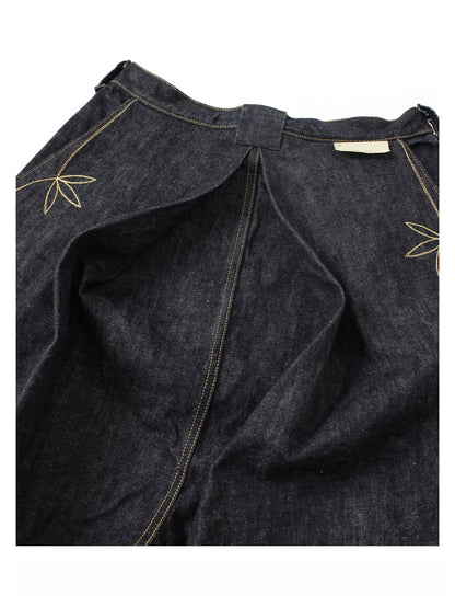Japanese Denim Indigo Embroidery Four-Pocket Over-the-Knee Shorts - Loose Casual Streetwear for Men