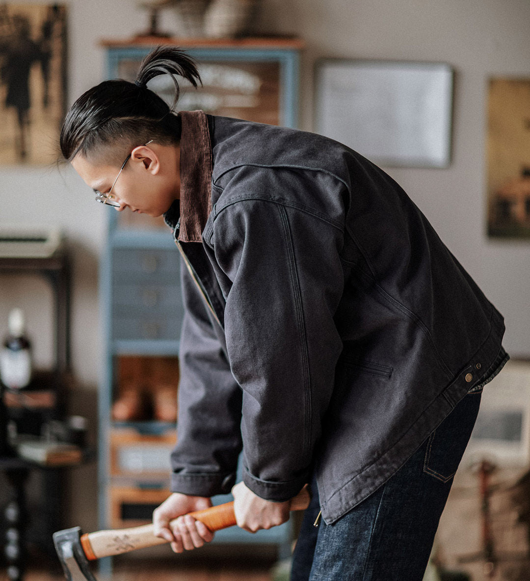 Indigo Heavy Wash Canvas Detroit Cargo Jacket – American Vintage Distressed Unisex – Coats Jackets | japanese streetwear | vintage workwear | unisex | Yamalinclothes
