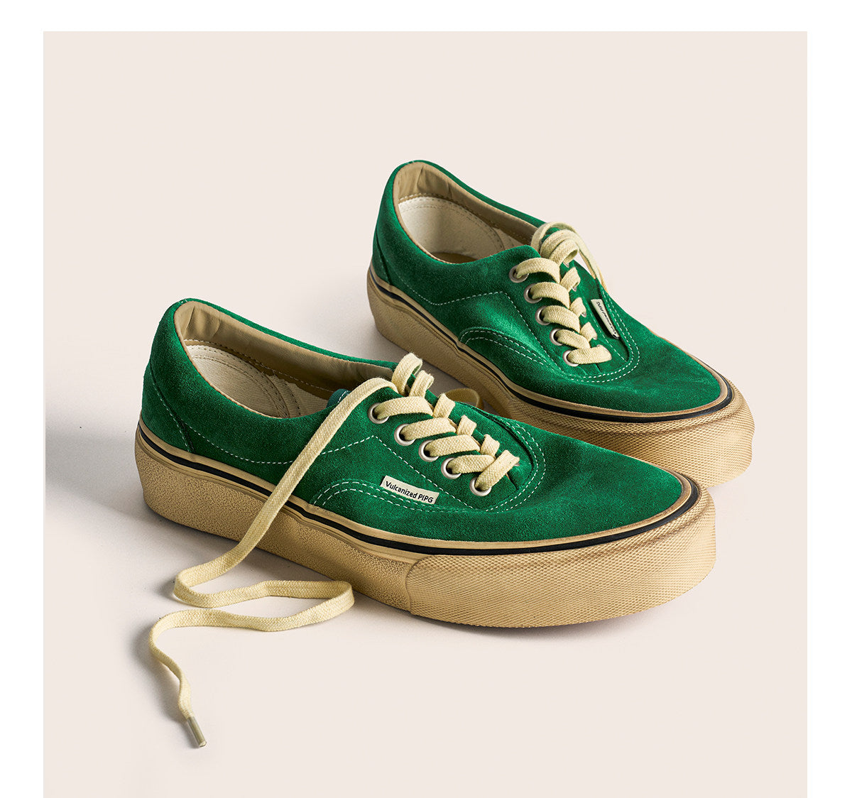 suede low-top canvas shoes Thick-soled vulcanized shoes Retro Japanese trendy men's and women's crestboard shoes 2025