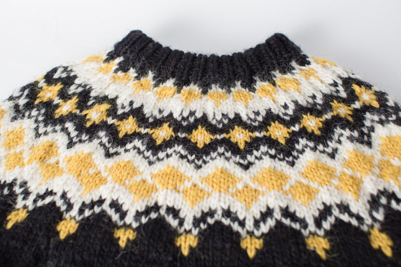 Handmade Fair Isle Wool Cardigan – “Ferris Wheel” Motif Loose Unisex (Black)