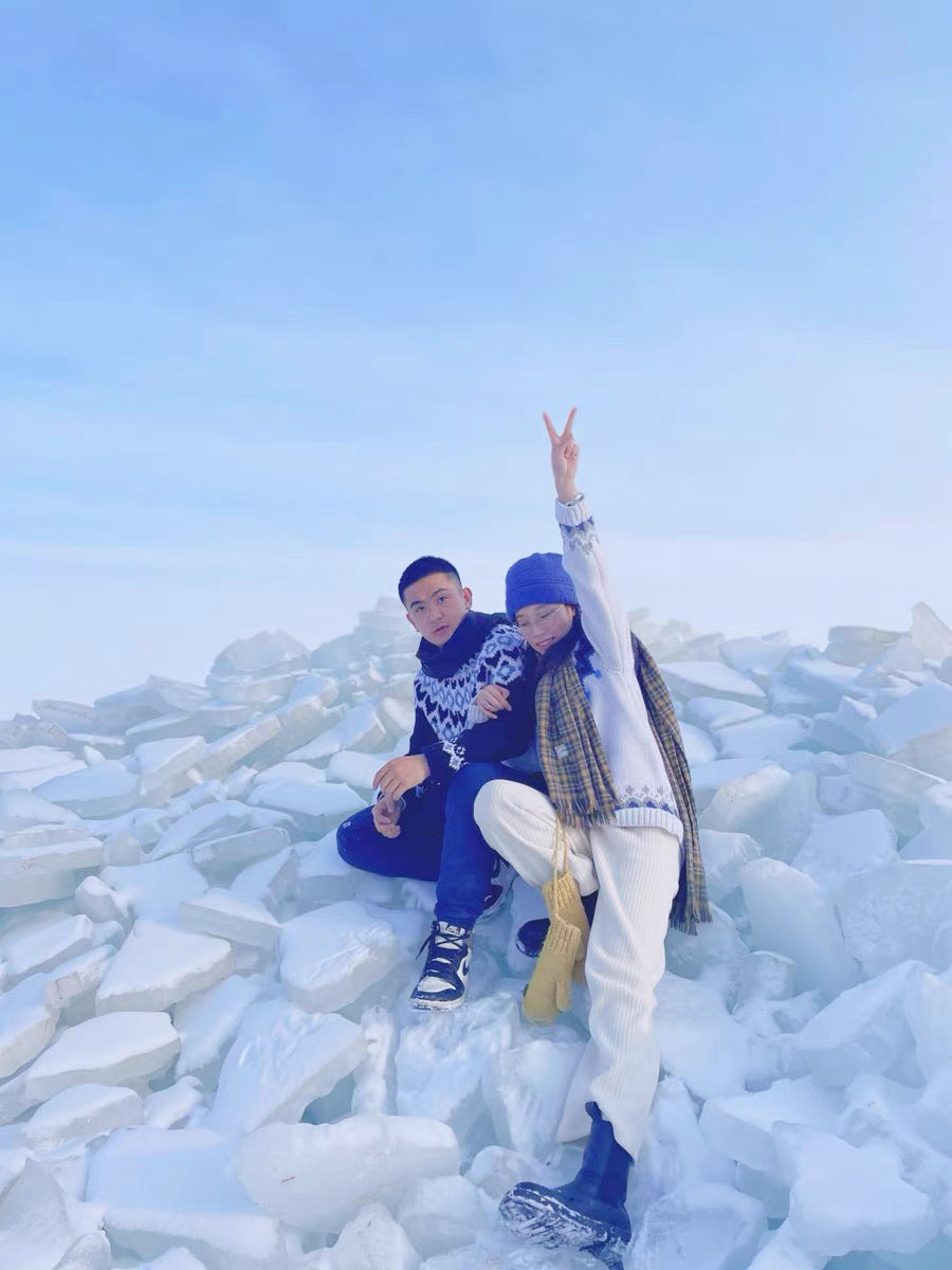 Hand-Knitted Icelandic Japanese Retro Unisex Sweater Couple Travel Fair Isle Cat Minimalist Style Pullover