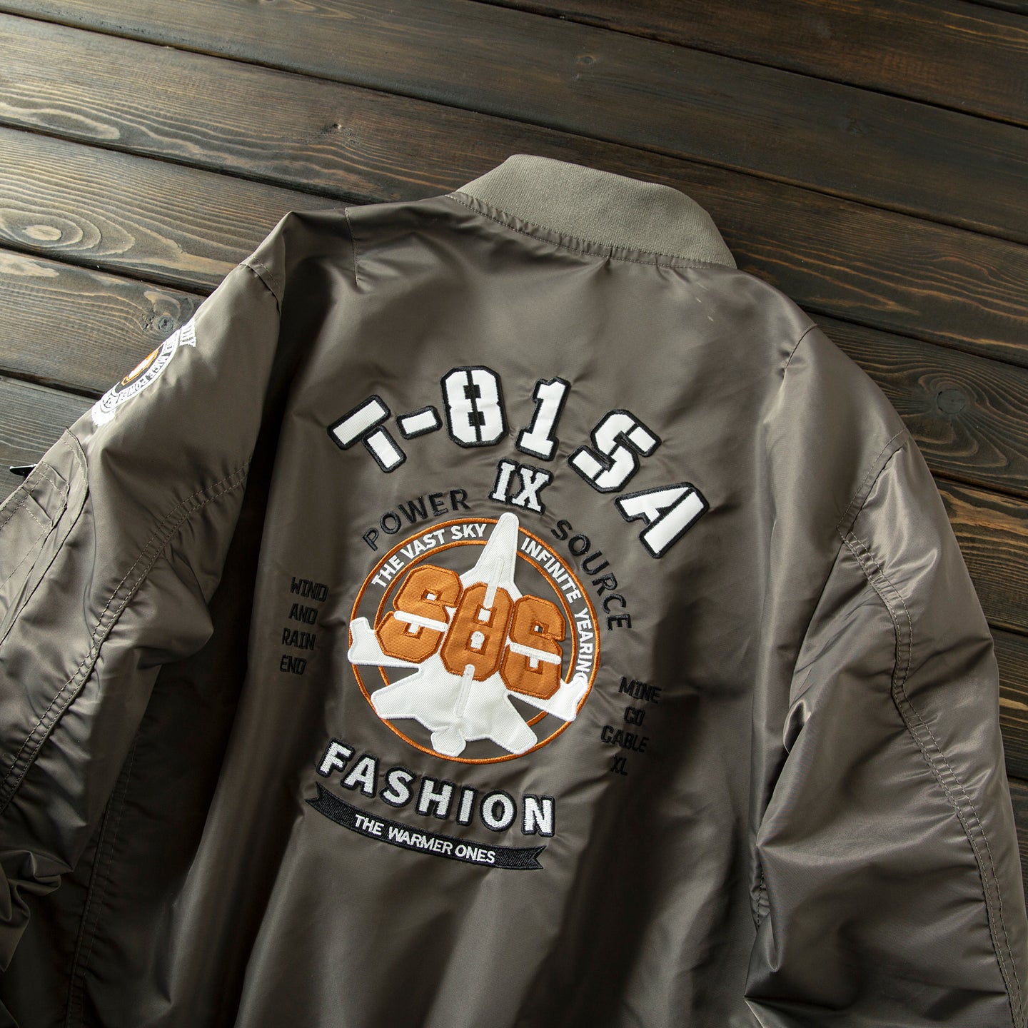 Men’s Heavy Embroidery Baseball-Collar Flight Jacket – Rugged Retro Casual for Fall