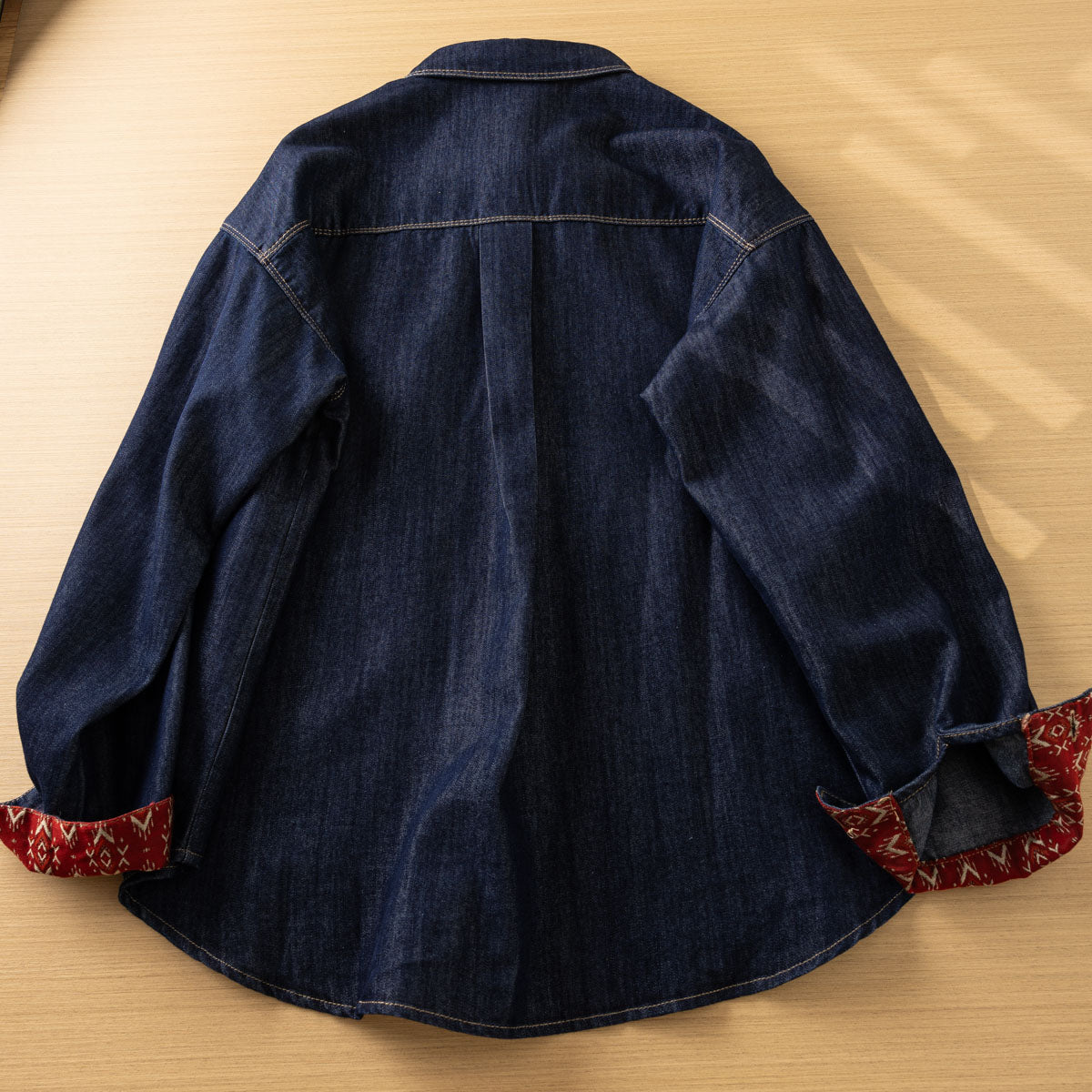 Design Sense Retro Denim Button-Front Shirt – Loose Slimming Long Sleeve for Women