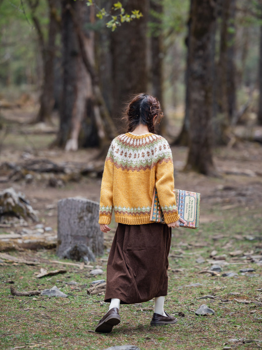 Handmade Iceland-Style Chunky Wool Cardigan – Forest Turmeric Nordic Retro (Women)