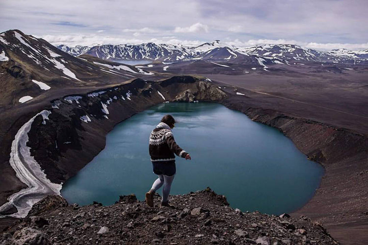 Handmade Icelandic Sweater Loose Couple Black Vintage Men's Fair Isle Sweater Wool Thick Yarn Japanese Style Knitted Cardigan