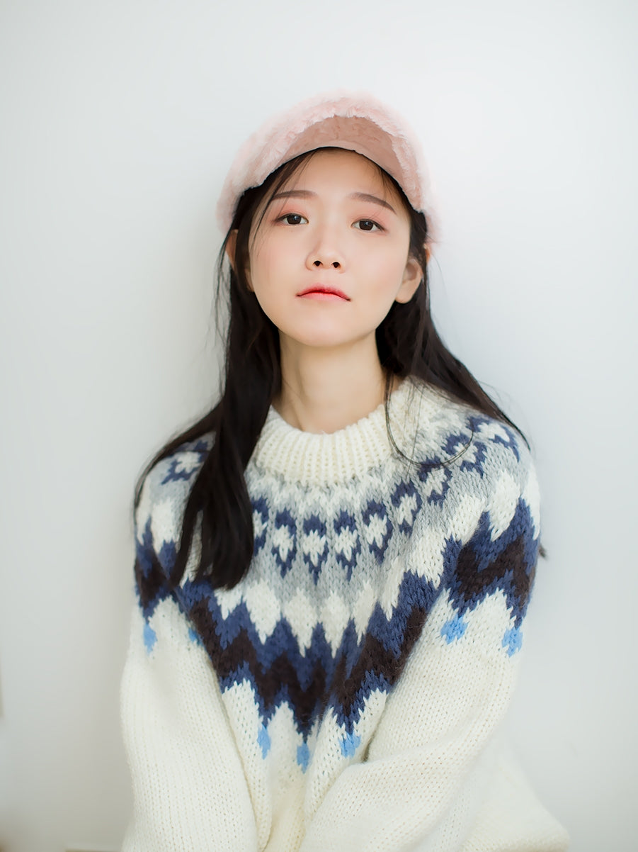 Hand-Knitted Icelandic Japanese Retro Unisex Sweater Couple Travel Fair Isle Cat Minimalist Style Pullover