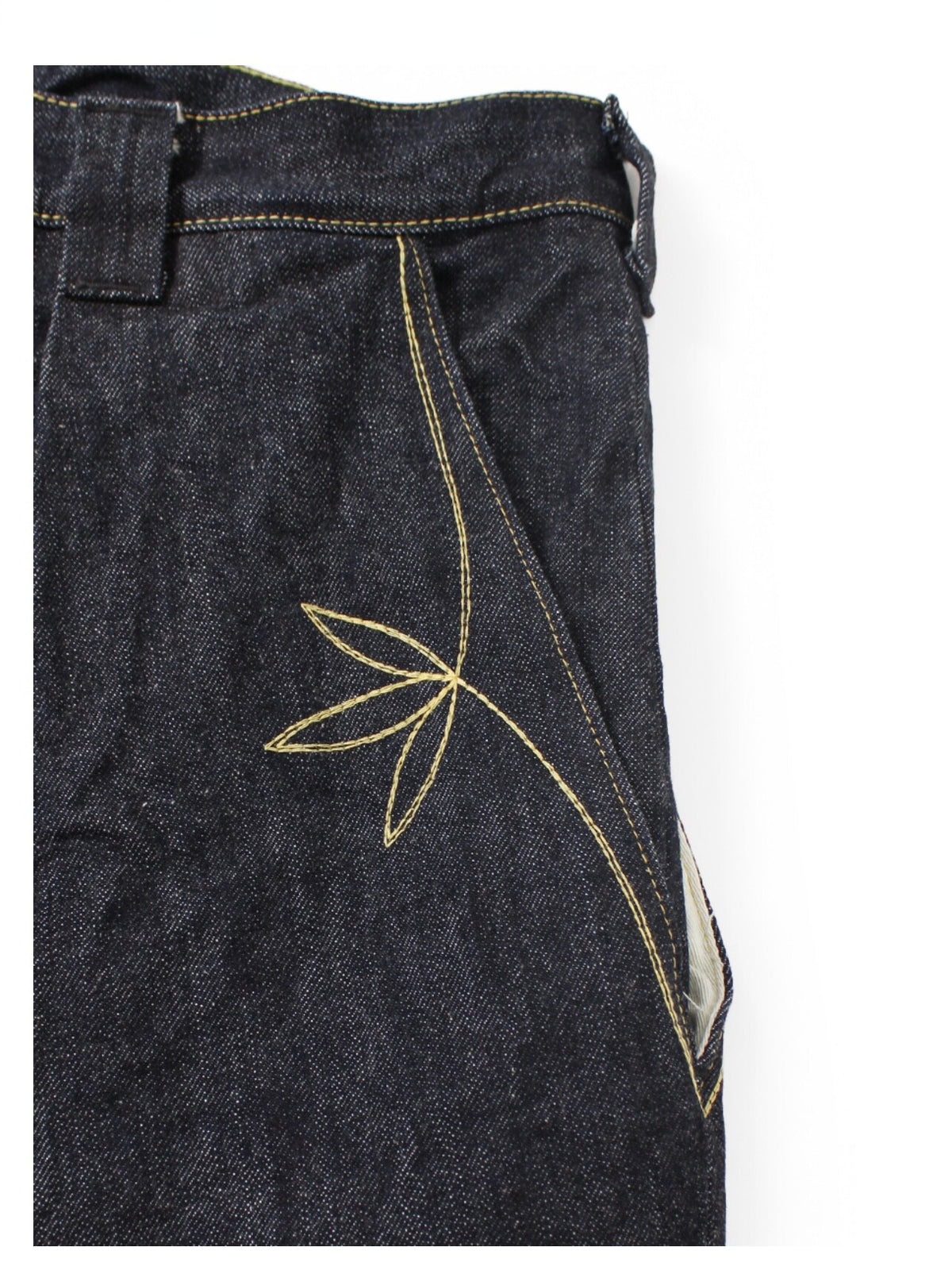 Denim Shorts – Leaf Embroidery & Wide Leg