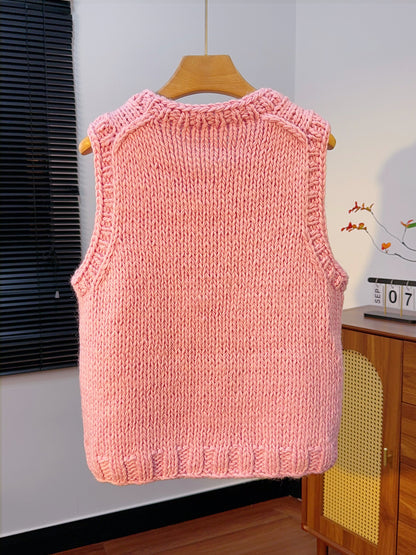 Hand-made Thick-Yarn Wool Vest – Vintage Pony Motif Knitted Sleeveless for Women