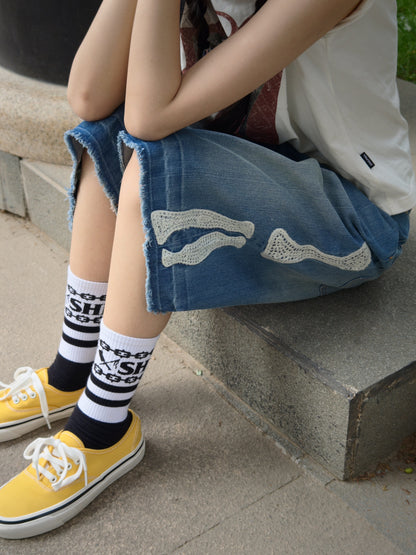 Loose Embroidered Bone Distressed Denim Shorts – Washed Unisex Oversized Streetwear