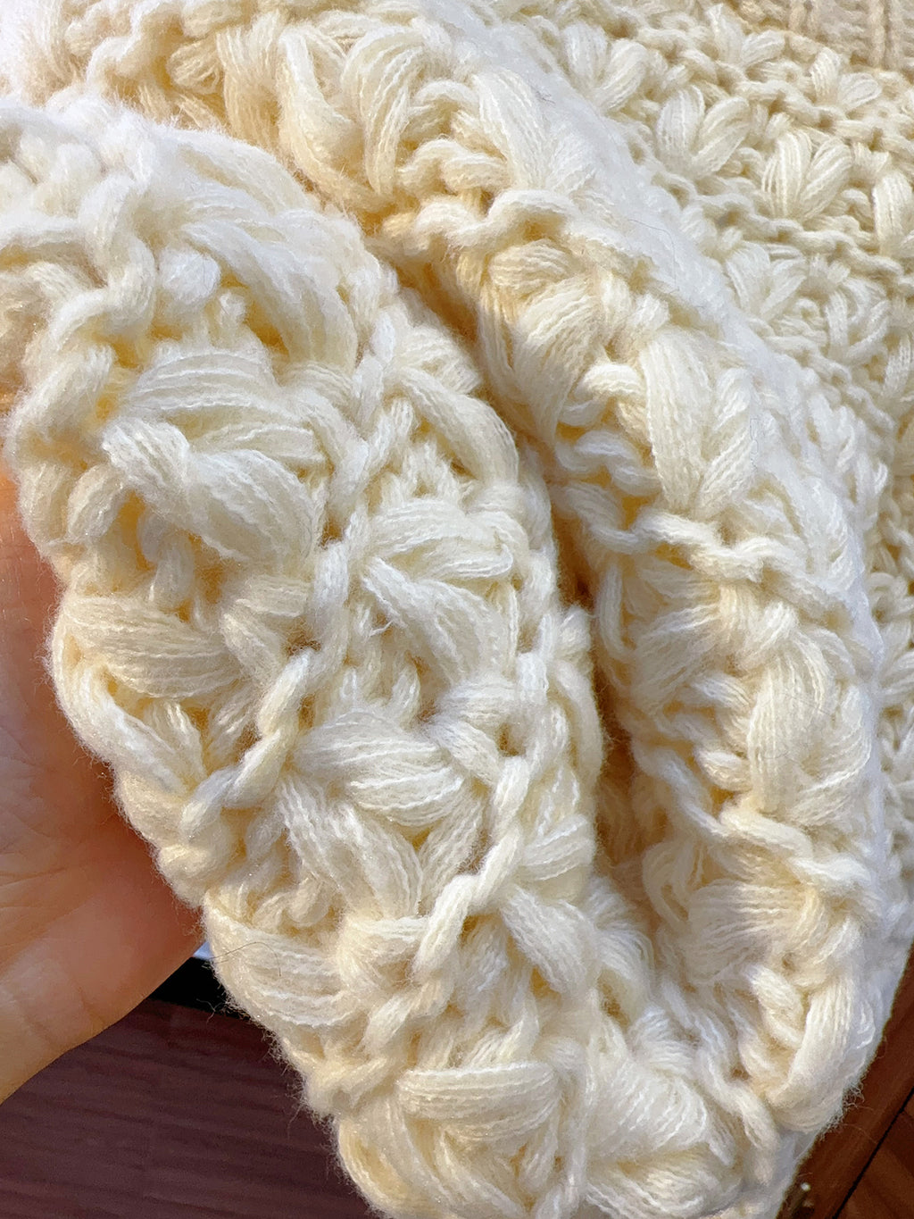 Thick-Knit Hand-Made Wool Sweater – Lantern Sleeve Loose Pullover (Women)