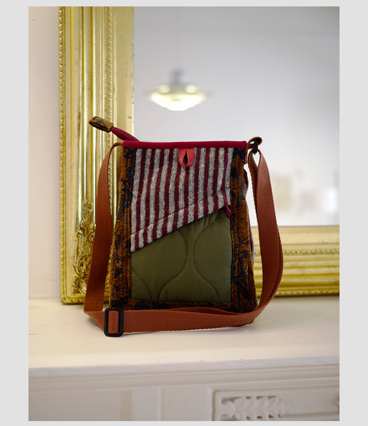 Original 2024 Autumn Winter New Wool Lightweight Crossbody Phone Bag Retro Niche Mini Bag