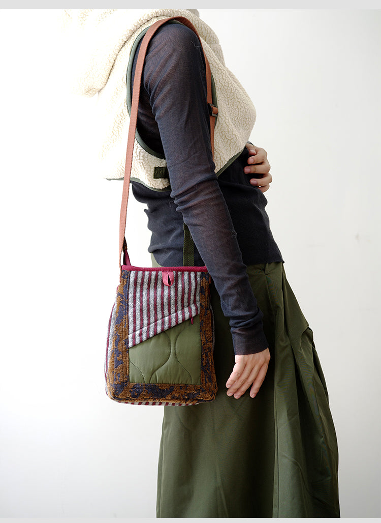 Original 2024 Autumn Winter New Wool Lightweight Crossbody Phone Bag Retro Niche Mini Bag