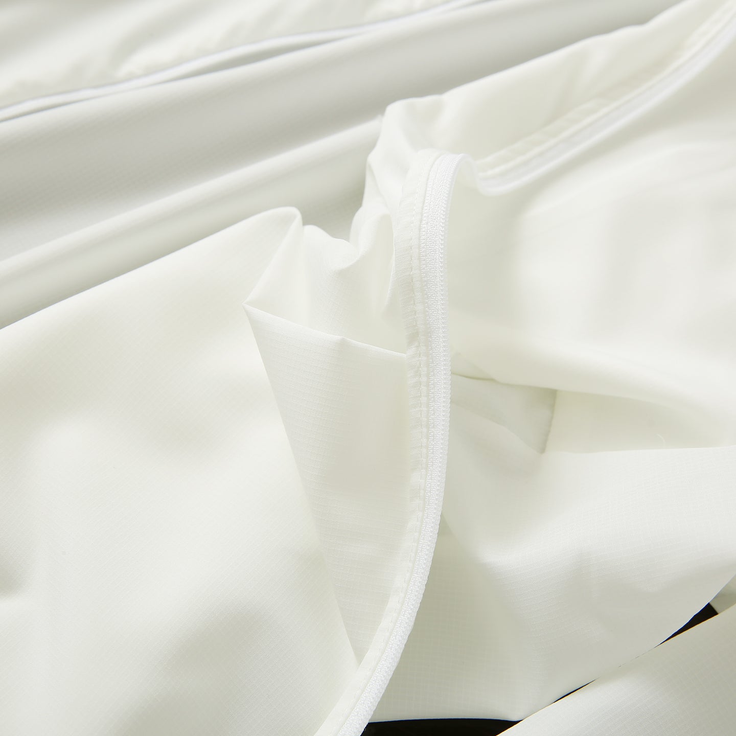 Lightweight and Non-Stuffy Ice Feel Sun Protection Jacket Outdoor Sports Unisex Spring Summer Breathable Skin Jacket Thin Coat